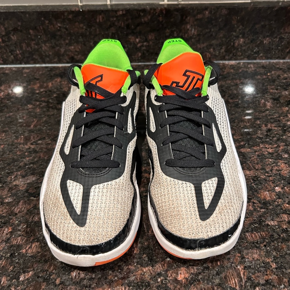 5.5Y kids Jason Tatum 1s